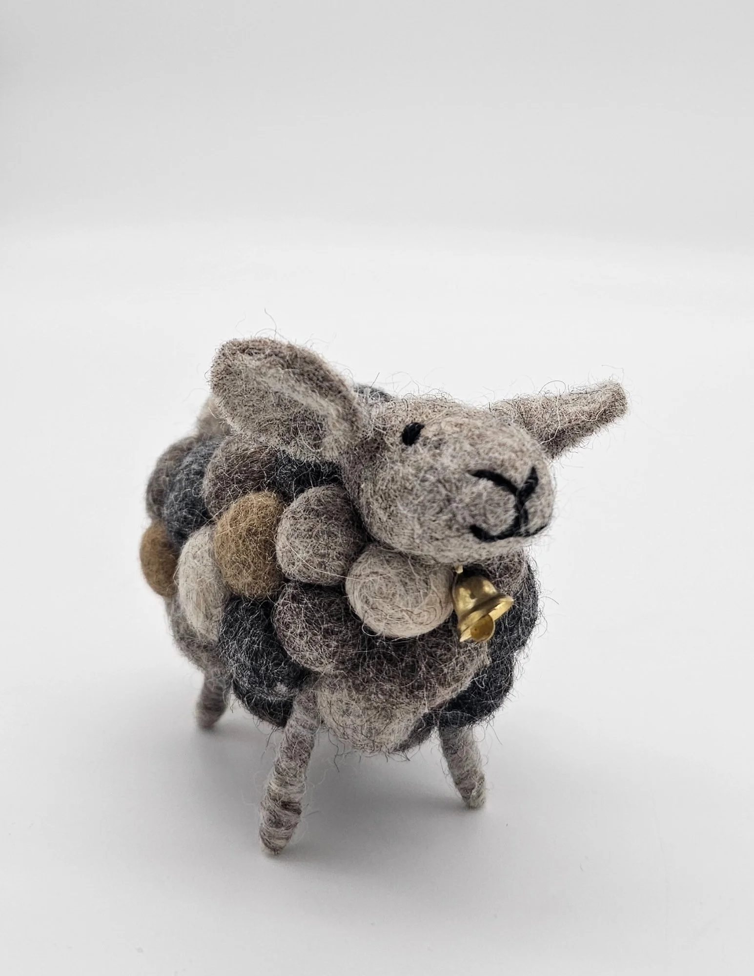 Handmade+wool+sheep+front.jpg?
